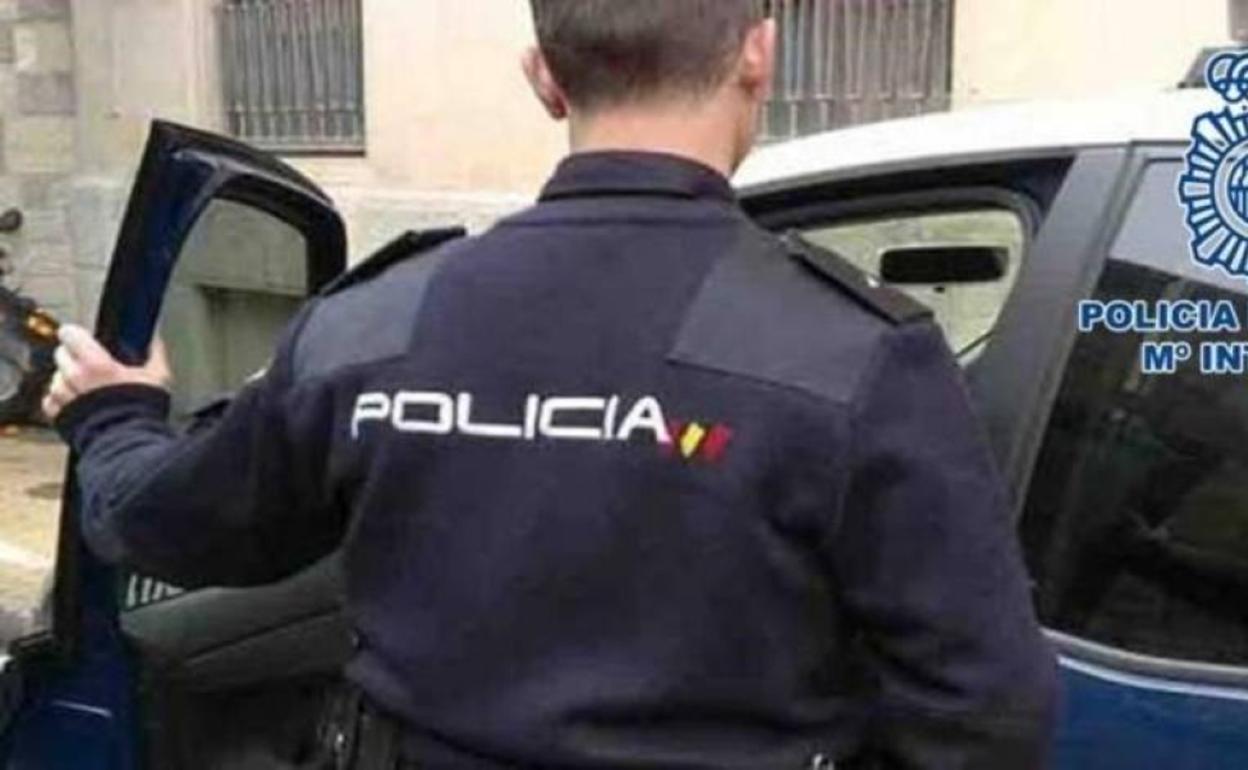 Detenida Por Negarse A Ponerse La Mascarilla Canarias