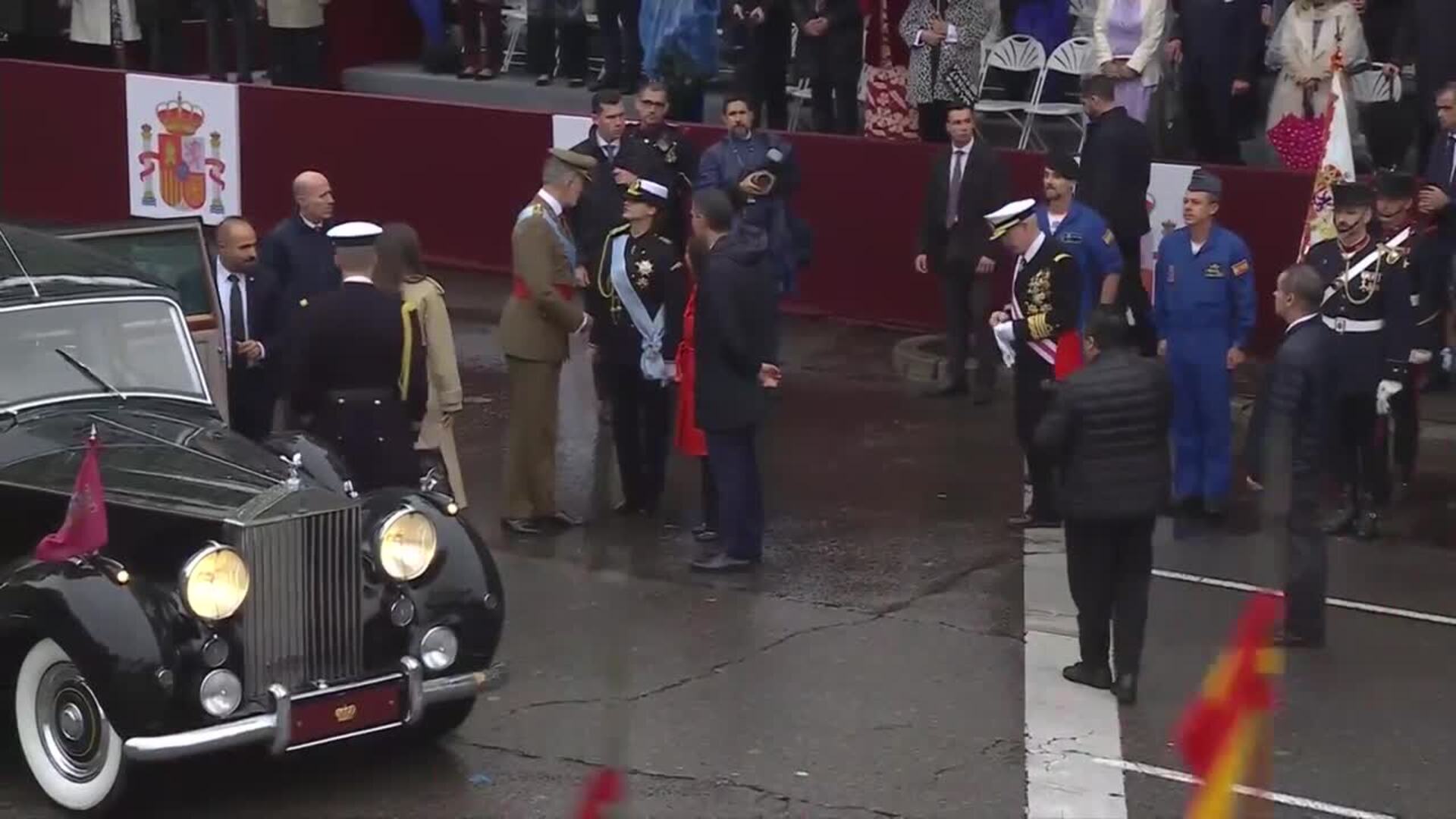 S Nchez Recibe T Midos Abucheos En La Parte Final Del Desfile Militar