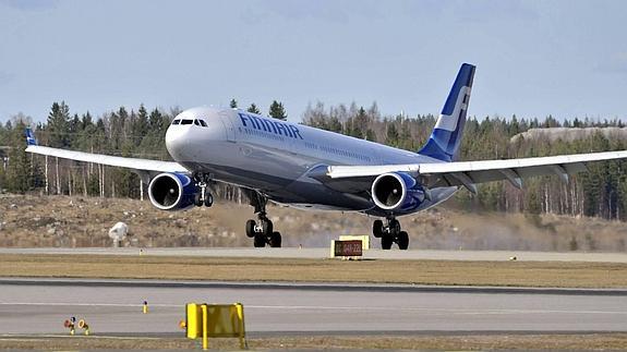 La aerolínea Finnair aumenta a un vuelo diario las conexiones desde