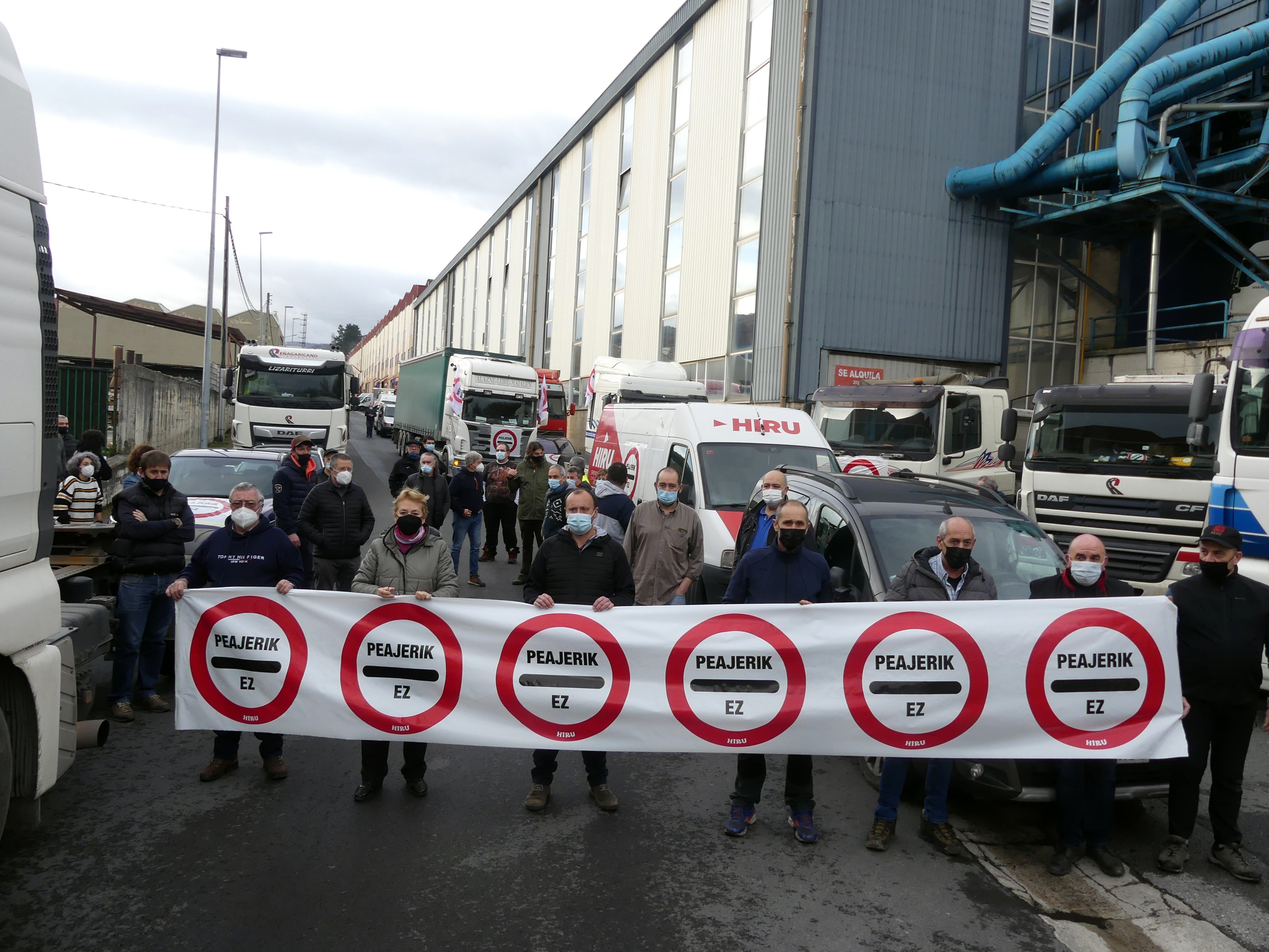 Fotos Una Caravana De Veh Culos Protesta Por El Peaje De Deskarga El