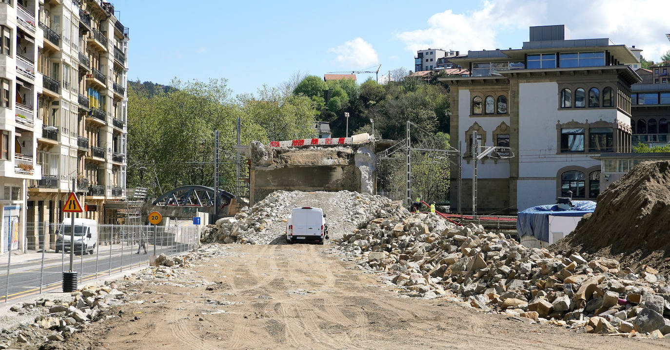 Fotos El Tr Fico De Renfe Se Parar Dos D As En Donostia Por Las Obras