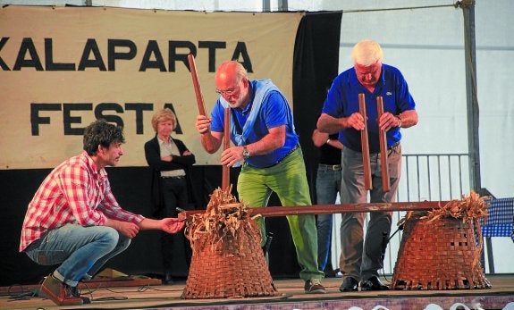 Ma Ana Arranca Una Nueva Edici N De La Txalaparta Festa De Hernani El