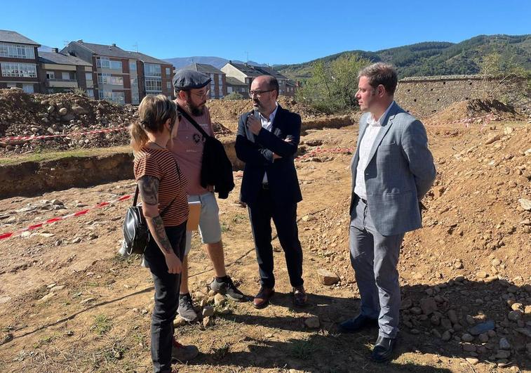 Ponferrada Halla En El Cementerio Del Carmen Restos Humanos Del Antiguo