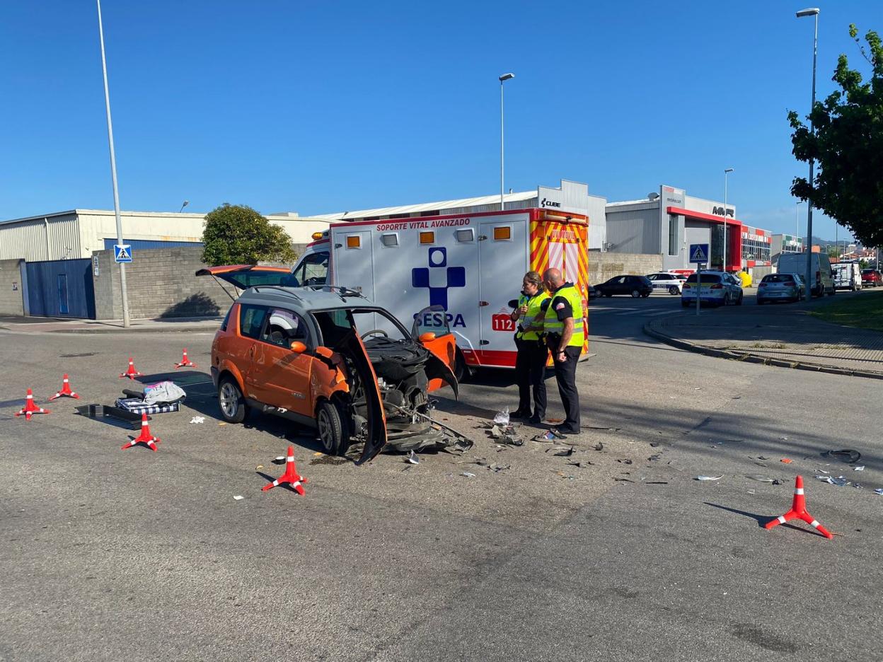 Un Herido En El Choque Entre Un Turismo Y Un Microcoche El Comercio