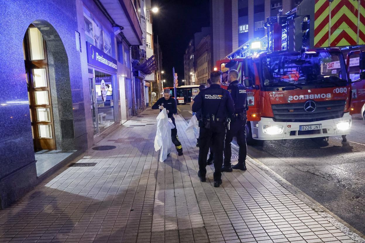 Hallan En Un Piso De Gij N El Cad Ver De Una Mujer Que Podr A Llevar