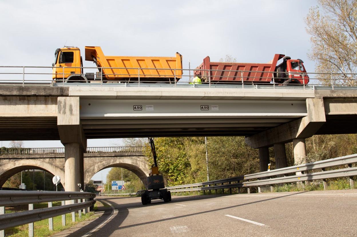 Pruebas De Carga En El Puente De La Fresneda El Comercio Diario De