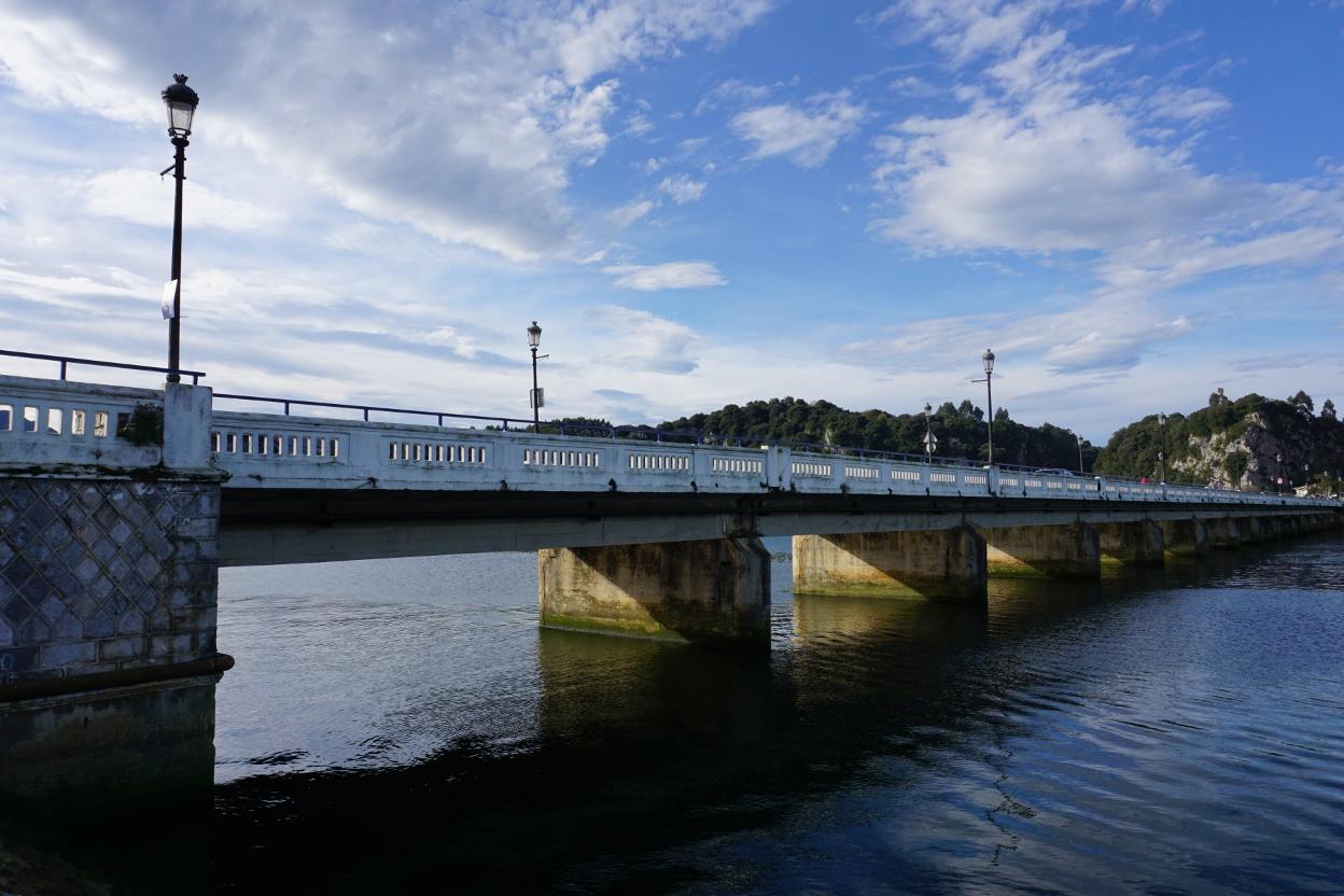 La Vuelta No Pasar Por El Puente De Ribadesella Debido A Las Obras De