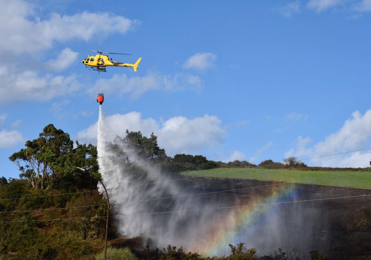 Incendio En El Pol Gono De Maqua El Comercio Diario De Asturias