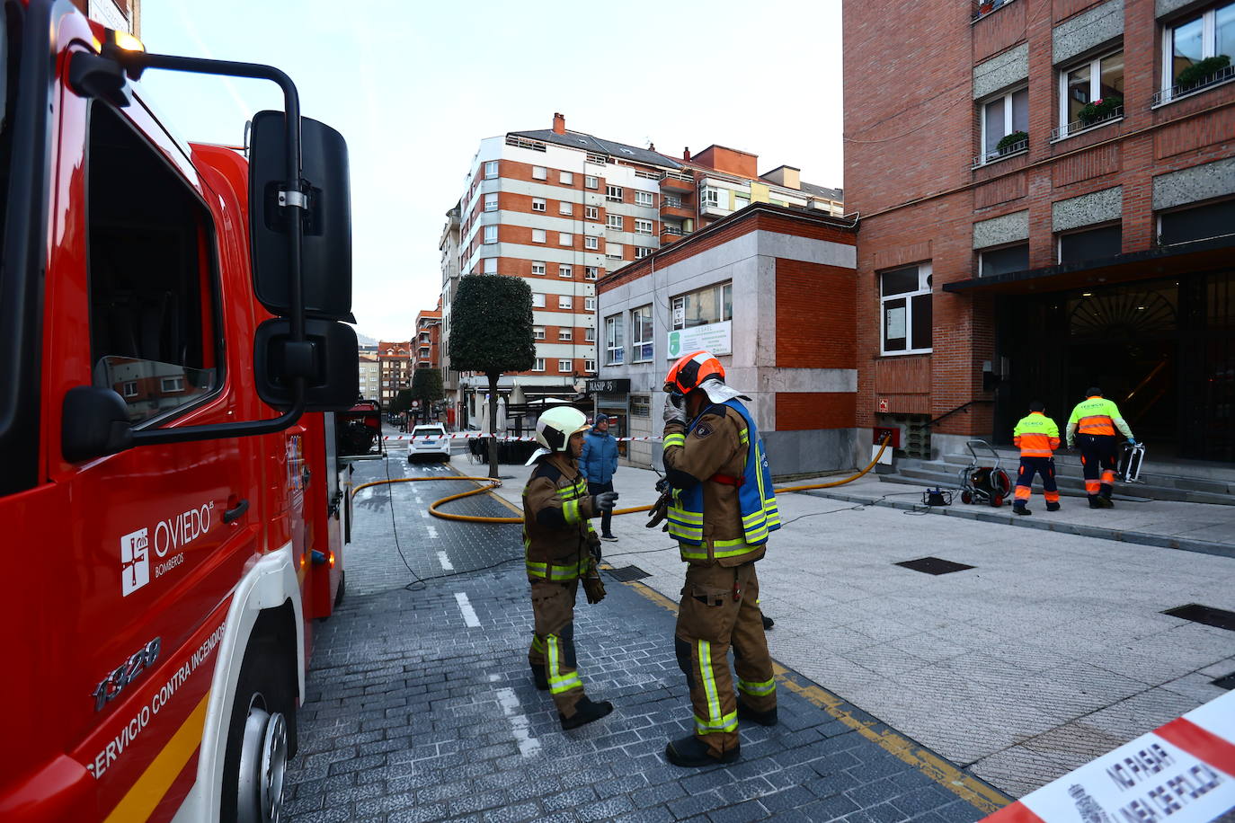 Fotos Sofocado Un Incendio En Una Vivienda De Oviedo El Comercio