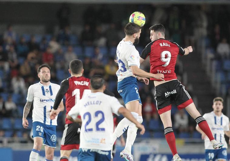 Las dos caras de un equipo que triplica su olfato goleador en Anduva