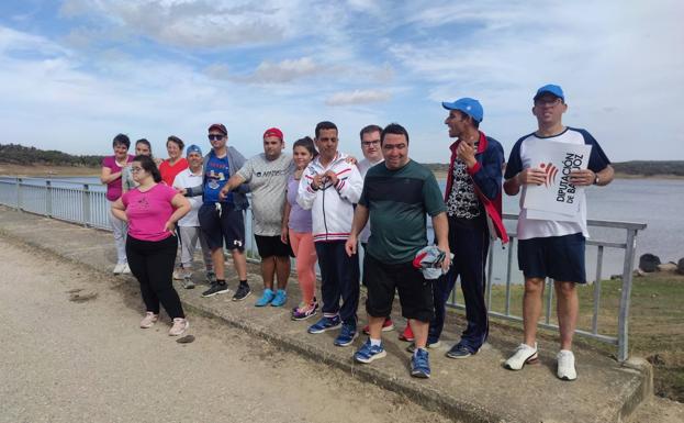 Usuarios de Adiser-Horizontes participan en los JEDES en Barcarrota