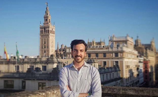 José Tomás Pérez Indiano será el encargado de realizar el cartel anunciador de las fiestas patronales en honor de Santa María de los Remedios