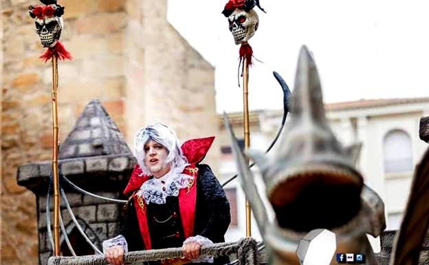 Juan Máximo Villar considera «irrisoria» la ayuda económica de la Junta de Extremadura al Carnaval
