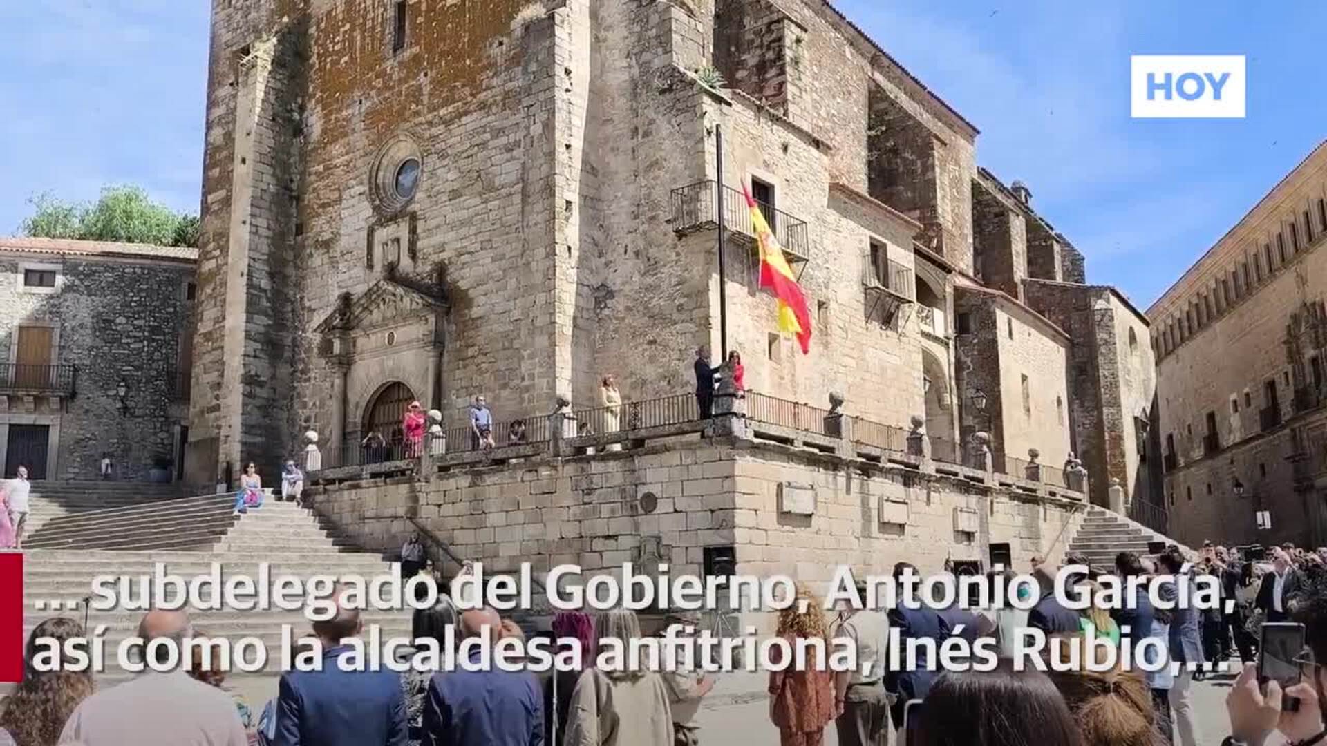 La Plaza Mayor De Trujillo Acoge El Izado De La Bandera Hoy