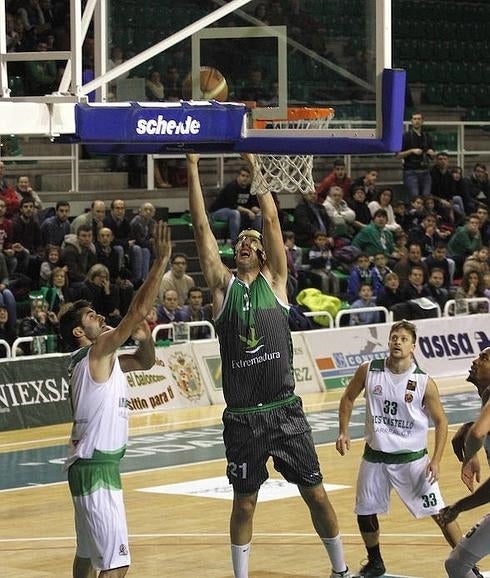 V Ctor Serrano En El Quinteto Ideal De La Jornada En Leb Oro Hoy