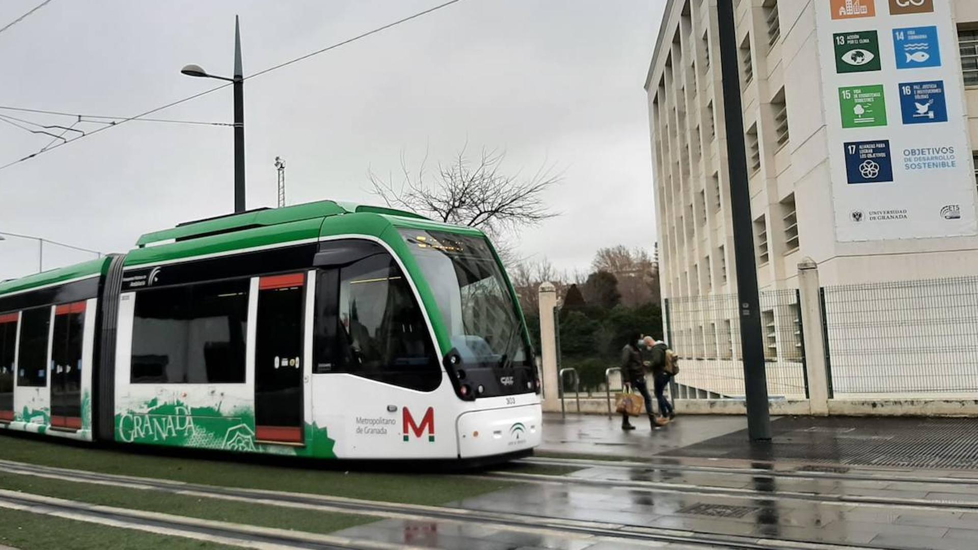 Metro De Granada Metro De Granada Se Refuerza Para Este S Bado Por Las