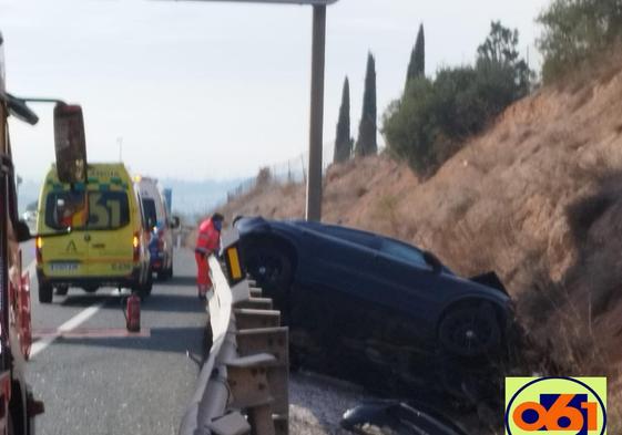 Accidente En Granada Dos Heridos Tras Salir Volando Metros Un