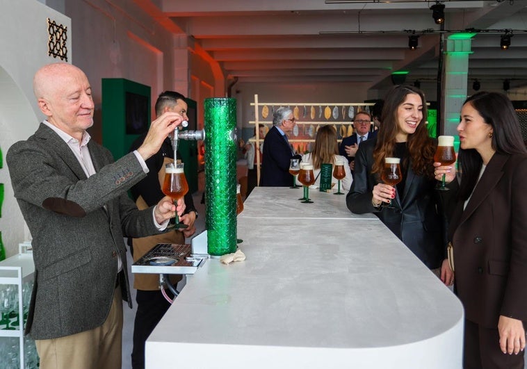 Cervezas Alhambra Lanza Un Revolucionario Grifo Verde Que Solo Tira Su