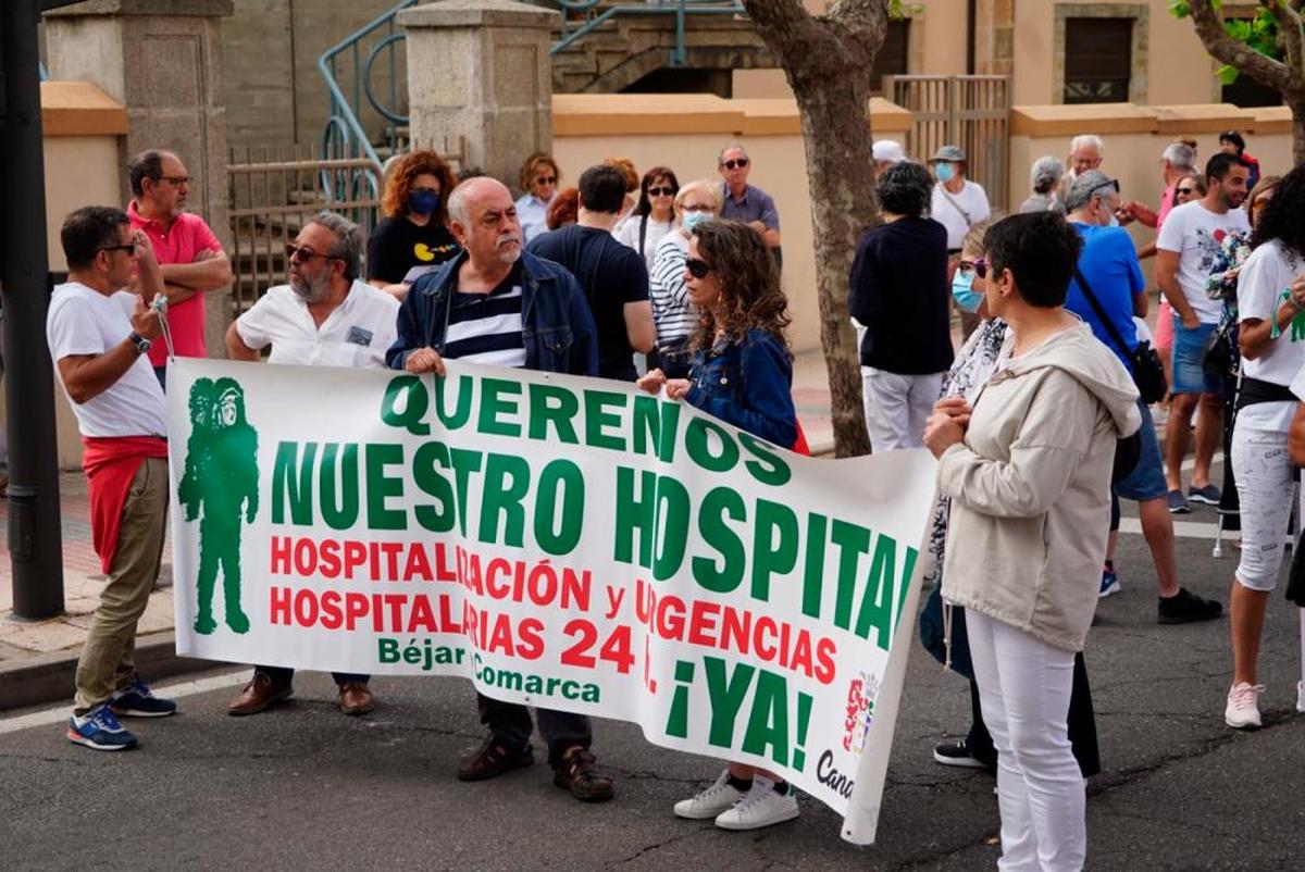 La Marea Blanca Vuelve A Las Calles De Salamanca Para Alertar De La