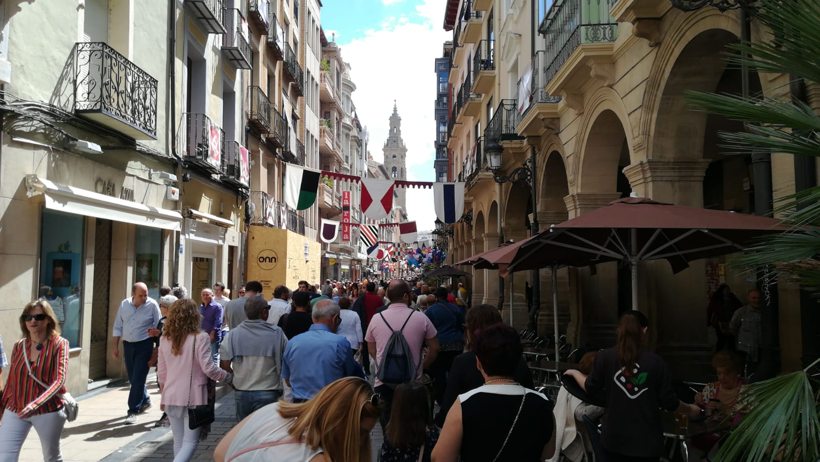 Fotos Los Logro Eses Disfrutan Del Pan Y El Pez En San Bernab La Rioja