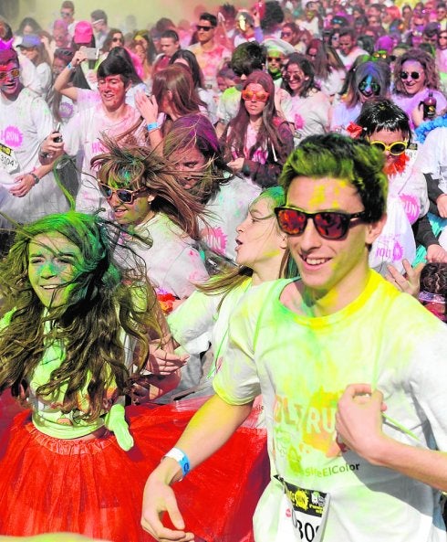 La Holi Run Re Ne En Cabezo De Torres A M S De Corredores La