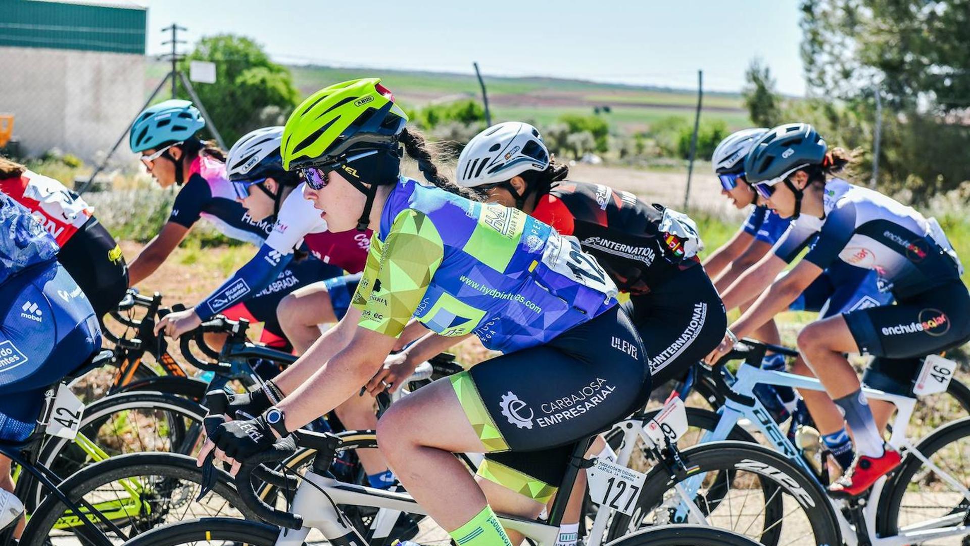 Movido Fin De Semana Para Las Chicas De La Escuela De Ciclismo