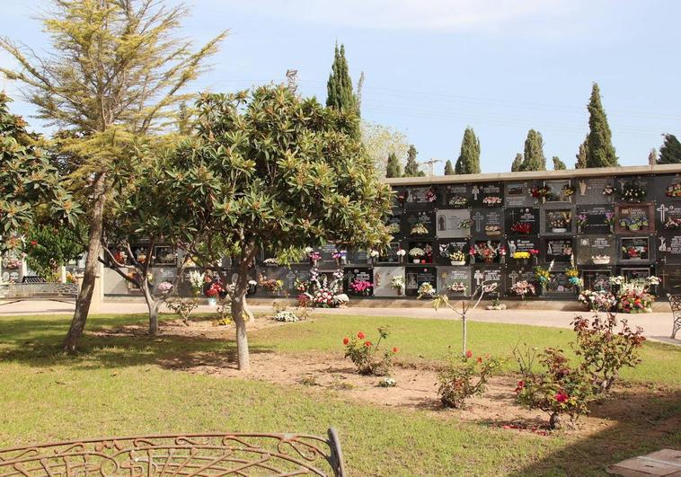 Pagar un entierro por Bizum ya es posible en San Vicente