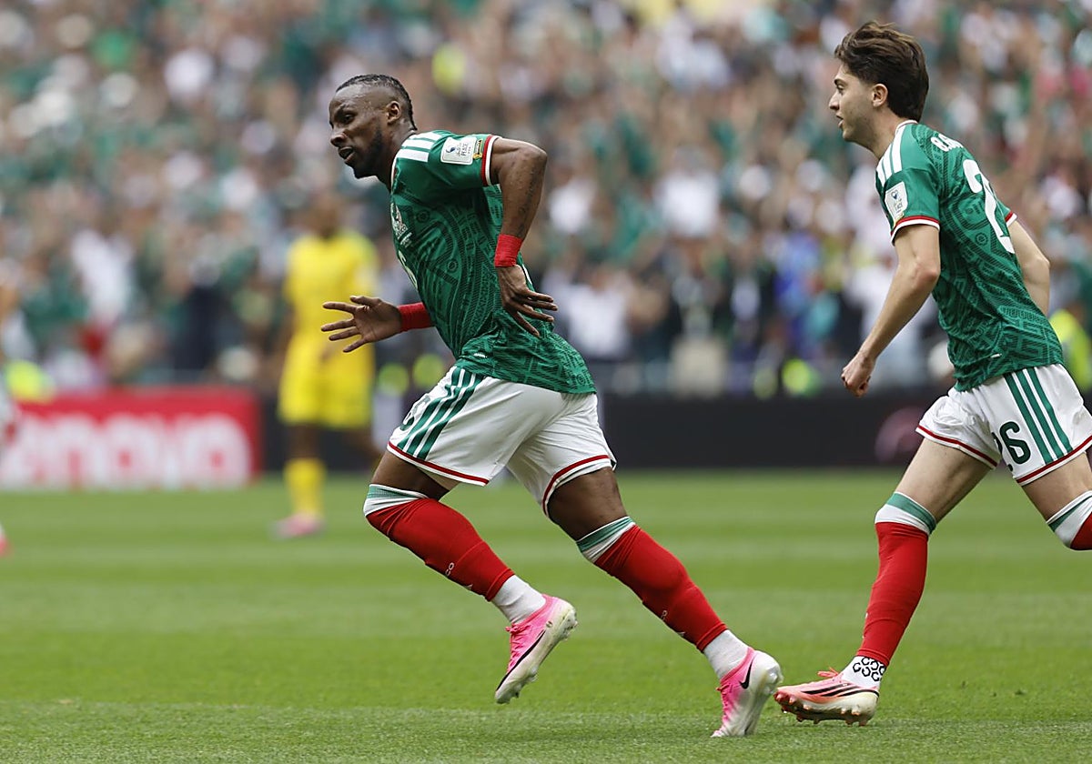 Quiñones, de jugar descalzo a marcar el primer gol del Mundial