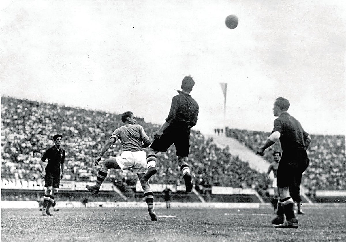De Mussolini a Trump, la mano de la política en el fútbol es tan vieja como el Mundial