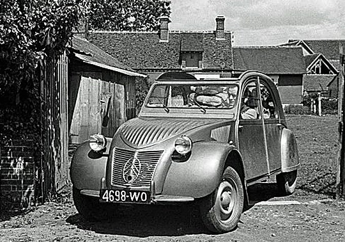 El planteamiento era ofrecer un coche para el trabajo y para el ocio