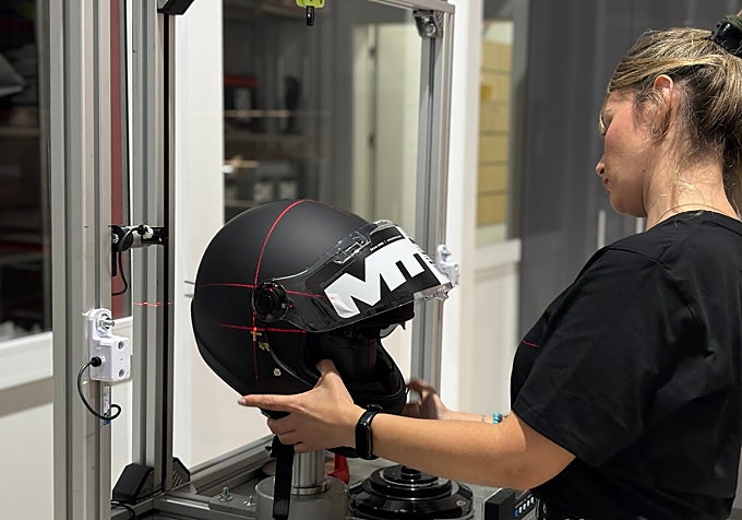 Visita a la sede de MT Helmets
