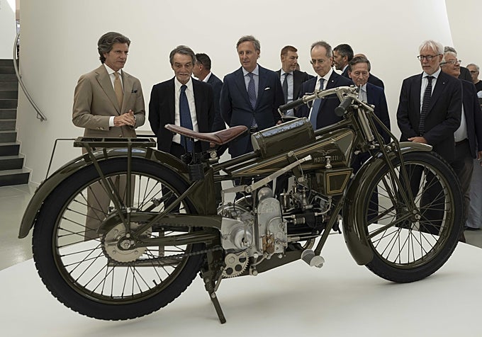 Moto Guzzi renueva su histórica fábrica de Mandello