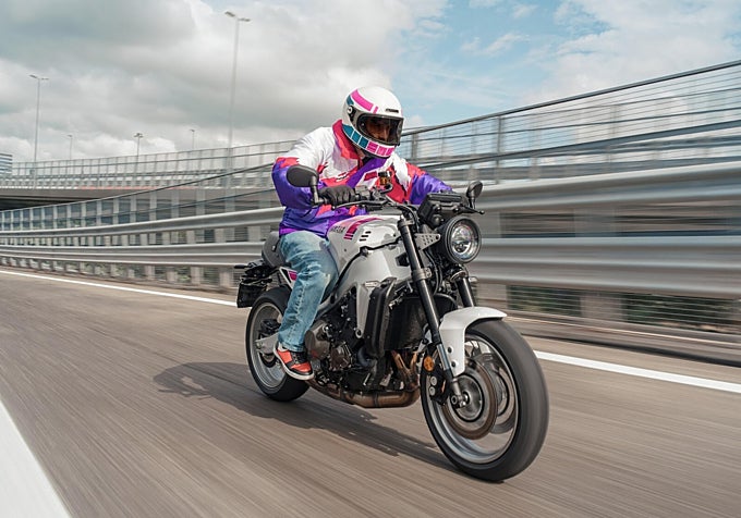 Yamaha desvela la nueva decoración de la XSR900 2027