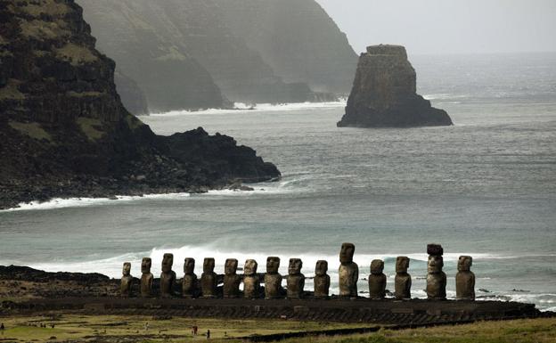 Moais del Ahu Tongariki, en la isla de Pascua.