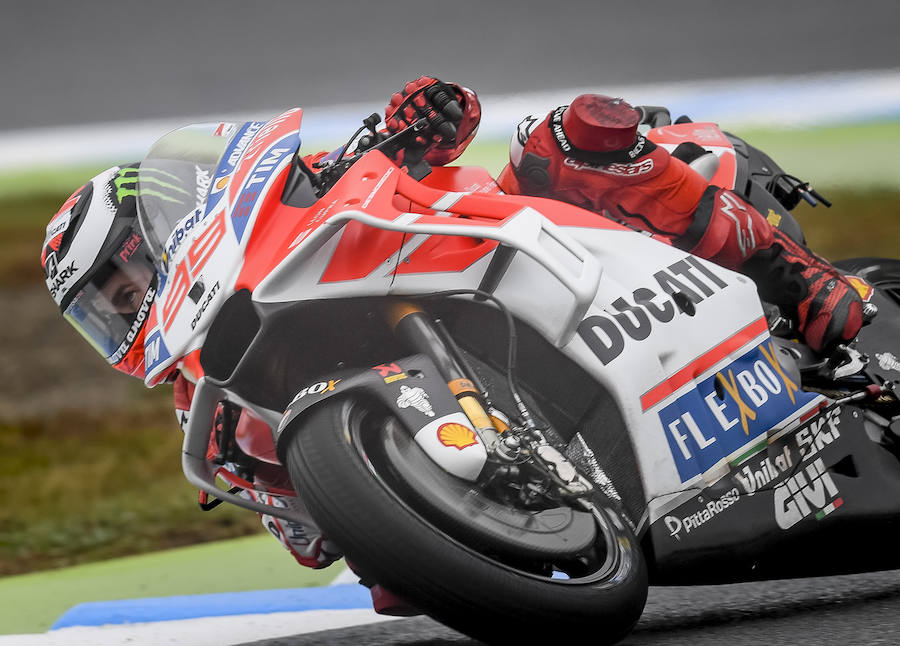 El francés Johann Zarco logró la 'pole' de MotoGP en el circuito de Motegi, por delante del italiano Danilo Petrucci y el español Marc Márquez.