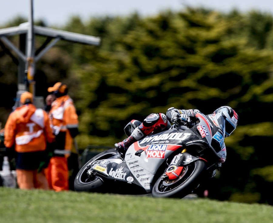 El piloto español Marc Márquez consiguió una nueva pole y saldrá desde la primera posición en el circuito de Albert Park.