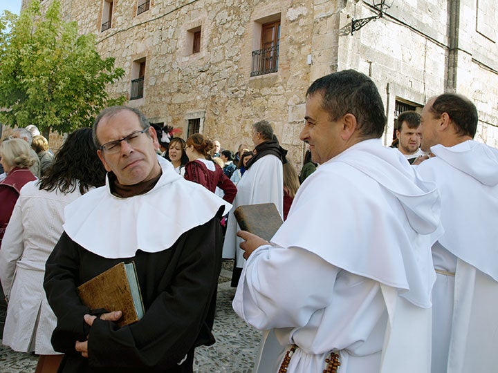 La Villa Ducal recreó la traslación del Santíssimo Sacramento y la inauguración de la Colegiata de San Pedro
