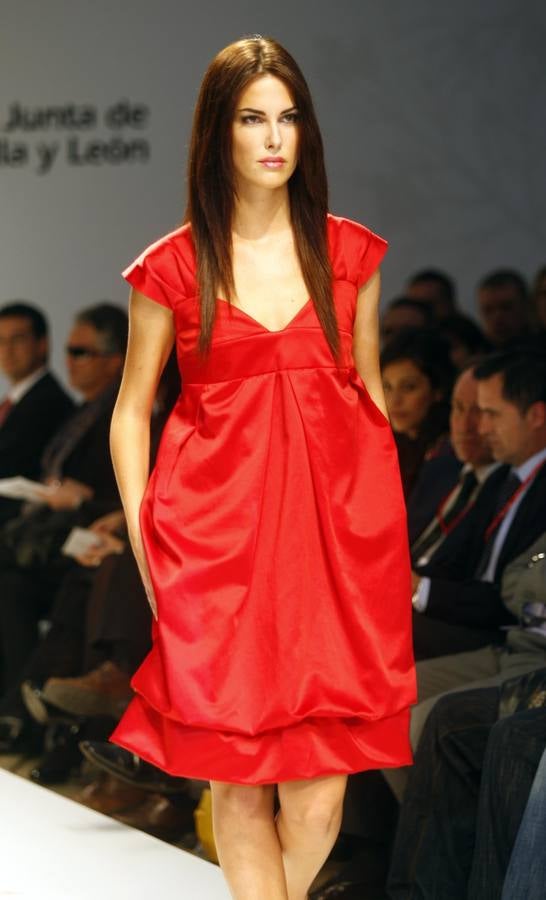 2007. Natalia Zabala luce un diseño de Ana Mas.