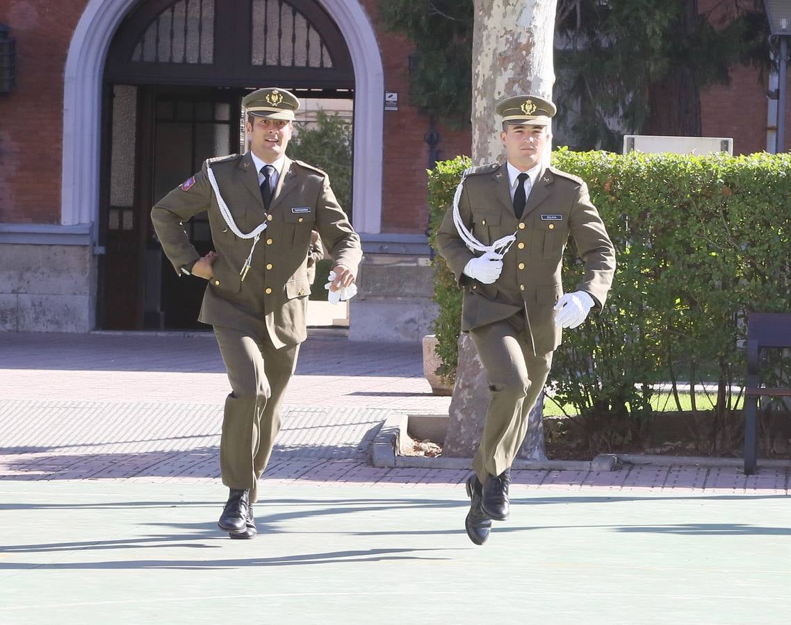 La ministra de Defensa, María Dolores de Cospedal, visita la Academia de Caballería de Valladolid