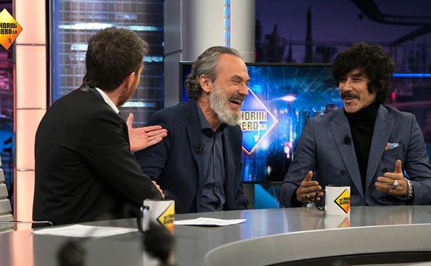 José Coronado y Óscar Jaenada con Pablo Motos en 'El Hormiguero'. 