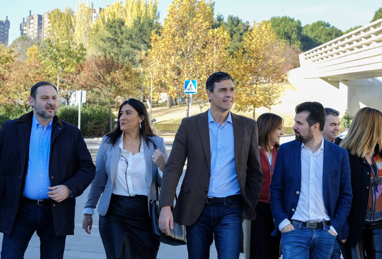 El secretario general del PSOE, Pedro Sánchez, ha avanzado que su partido irá «de la mano» con el PSC a la hora de tejer pactos de Gobierno tras las elecciones catalanas del 21 de diciembre