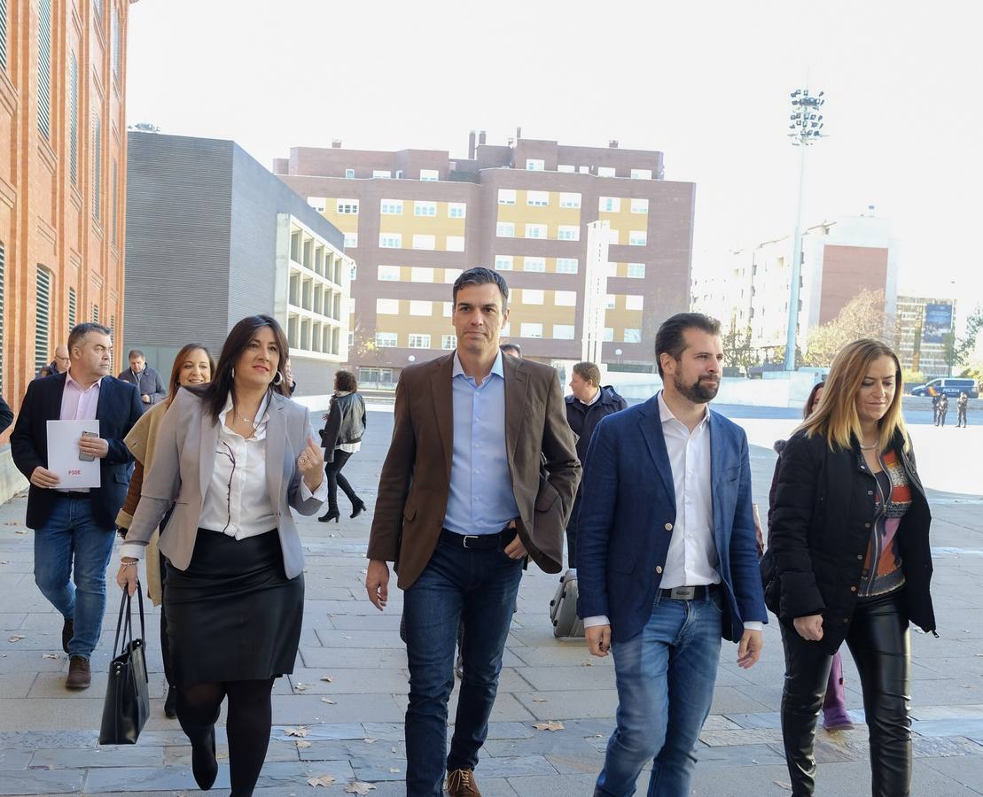 El secretario general del PSOE, Pedro Sánchez, ha avanzado que su partido irá «de la mano» con el PSC a la hora de tejer pactos de Gobierno tras las elecciones catalanas del 21 de diciembre