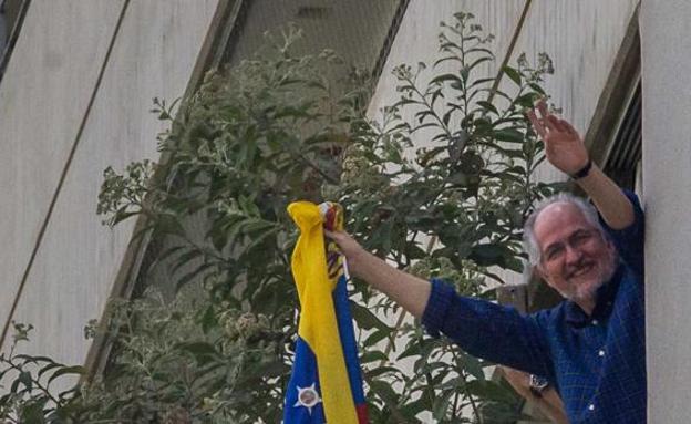 Antonio Ledezma escapa de Venezuela tras mil días bajo arresto domiciliario