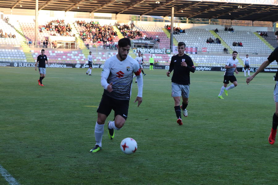 El Burgos consiguió asegurar un punto tras empatar en la recta final un partido que se puso cuesta arriba con el gol inicial del Bilbao Athletic