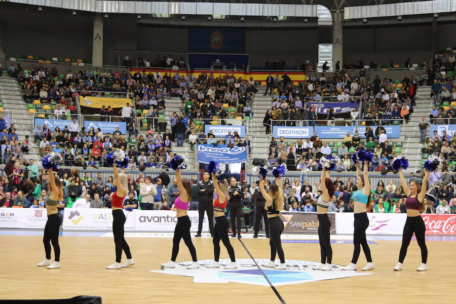 Un Coliseum lleno hasta la bandera volvió a vibrar con el San Pablo Burgos, a pesar de la derrota frente a Baskonia