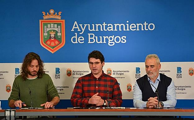 Los portavoces de Imagina comparecieron con el diputado de Unidos Podemos Miguel Vila