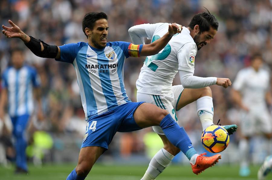 El Real Madrid venció al Málaga 3-2 en el Santiago Bernabéu. Un partido loco donde Benzema abrió la lata y Casemiro volvió a poner ventaja tras el empate de Rolan. El 'Chory' Castro volvió a poner las tablas tras un error de Kiko Casilla y Cristiano, que vio como Roberto paraba su penalti, anotaba a placer en el rechace para dar la victoria a los blancos. 