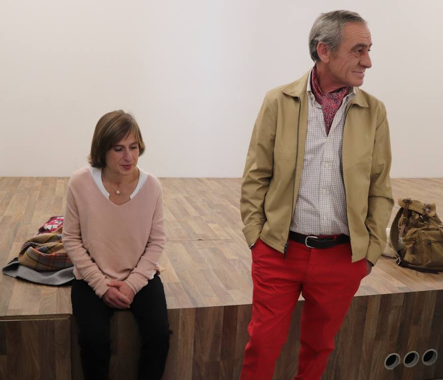 Seis alumnas de Educación Social de la UBU han organizado un desfile de ropa en el que los protagonistas han sido nueve personas sin hogar. Se trata de una metáfora, ya que para ellos las prendas de vestir es su refugio.