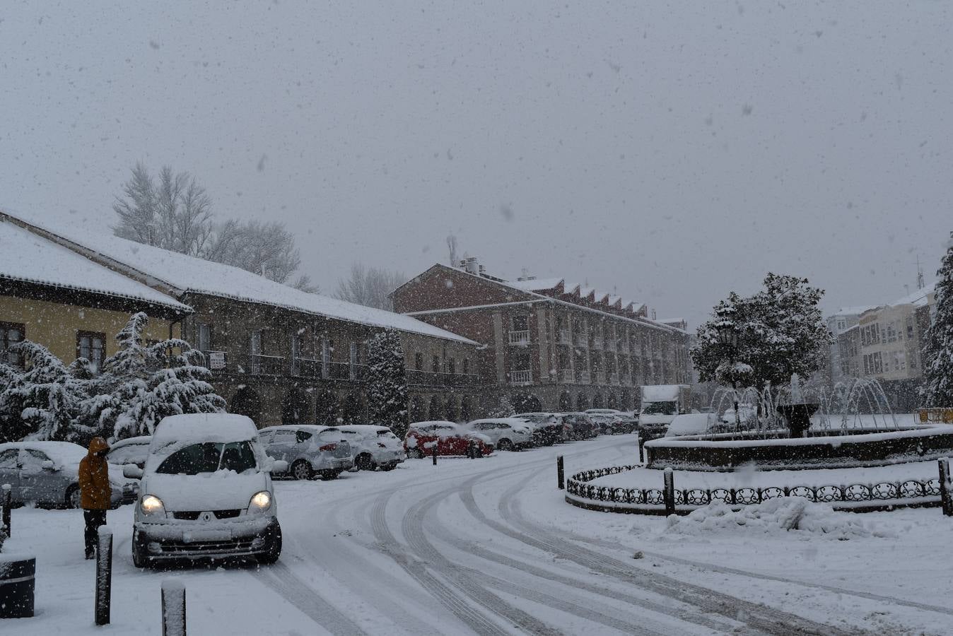 Las estampas que ha dejado la nieve en la comunidad