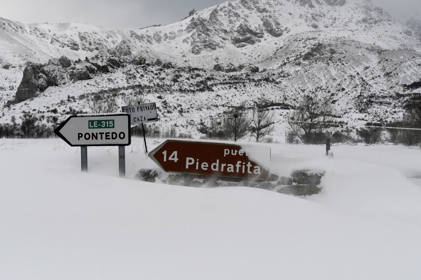 Las estampas que ha dejado la nieve en la comunidad